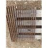 Image 1 : steel grate