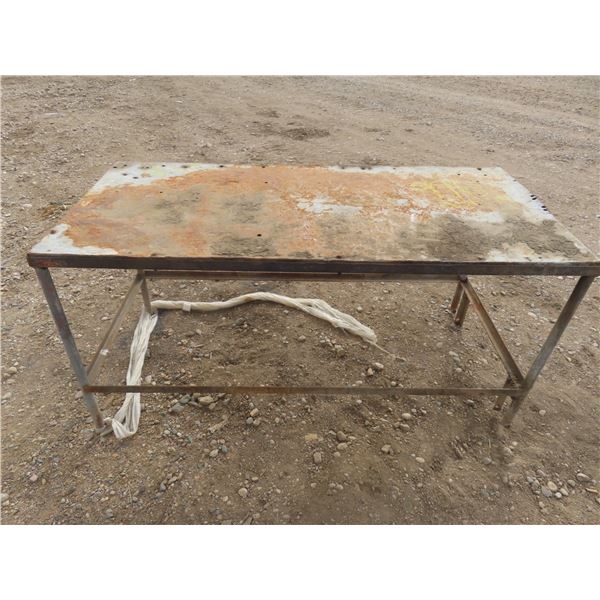 64x30x32" steel welding table