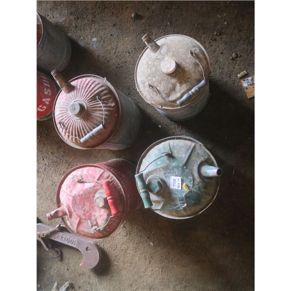4 vintage gas cans