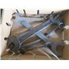 Image 2 : box of assorted wrenches