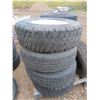 Image 1 : 4 used 9.50-16.5 trailer tires