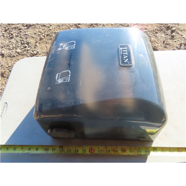 paper towel dispenser