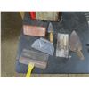 Image 2 : cement working tools