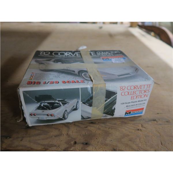 82 corvette big 1/20 scale set