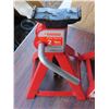 Image 2 : pair of 2 ton jack stands