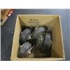 Image 1 : 4 casters