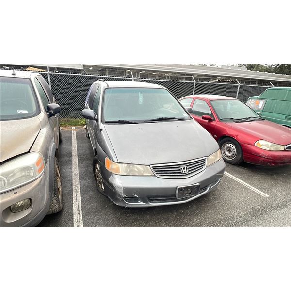 2000 HONDA ODYSSEY, 4DR 7PASS VAN,   SILVER VIN 2HKRL1863YH007858