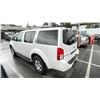 Image 3 : 2005 NISSAN PATHFINDER SE, 4DR SUV,  WHITE VIN 5N1AR18WX5C704913