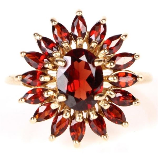 10K YELLOW GOLD GARNET LADIES RING
