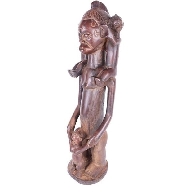 MEDIUM SIZED WOODEN AFRICAN MATERNITY STATUE