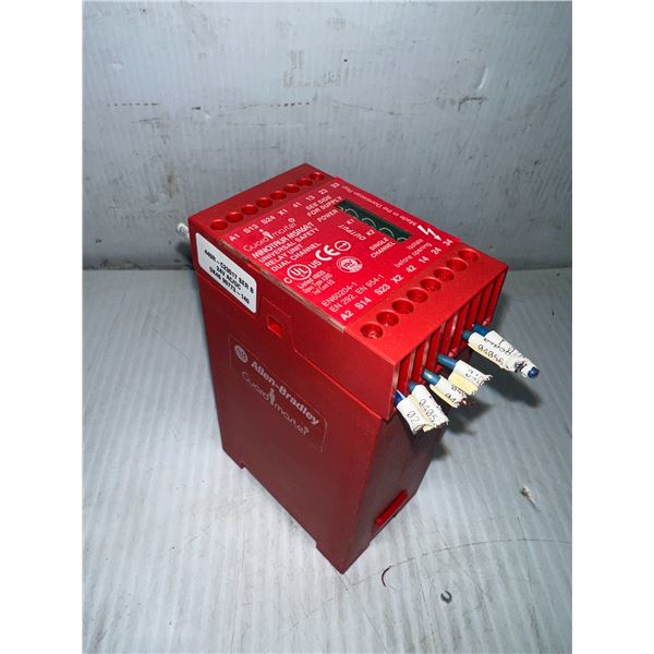 Allen-Bradley #440R-C23017 SER. B / #MSR6R/T Safety Relay Unit
