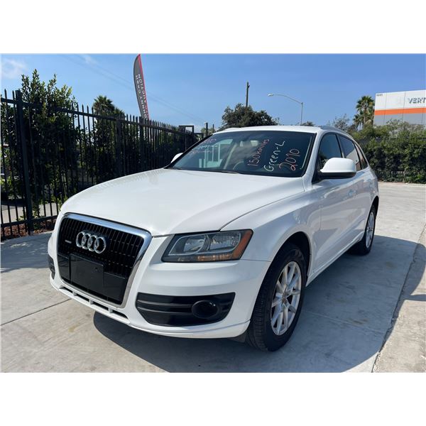 AUDI Q5 2010 WAIT/TITLE