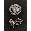 Image 2 : 2 Vintage Rhinestone Brooches