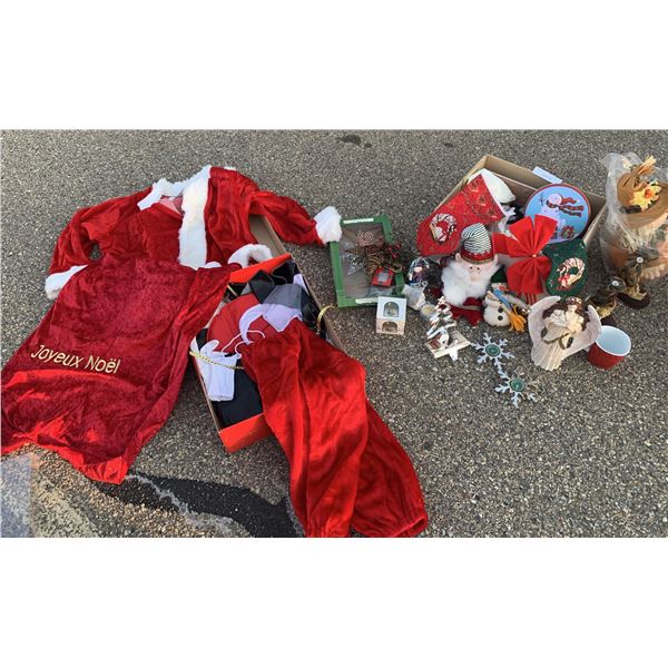 Assortment of Christmas/Seasonal Decorations