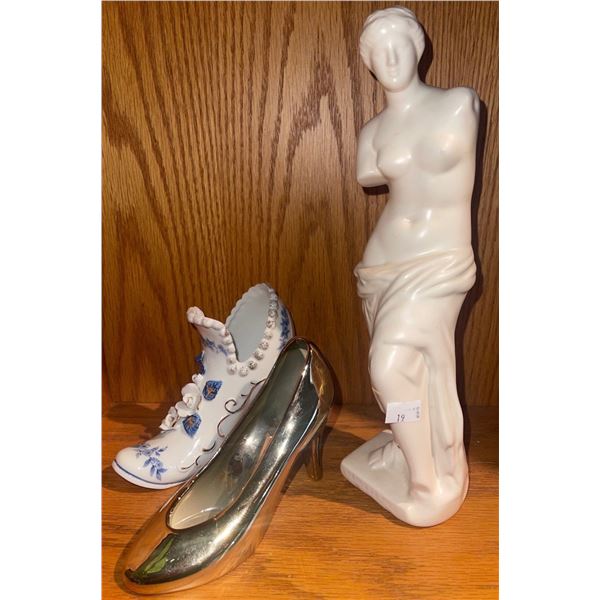 Art Deco Statue 13T Topless Muse