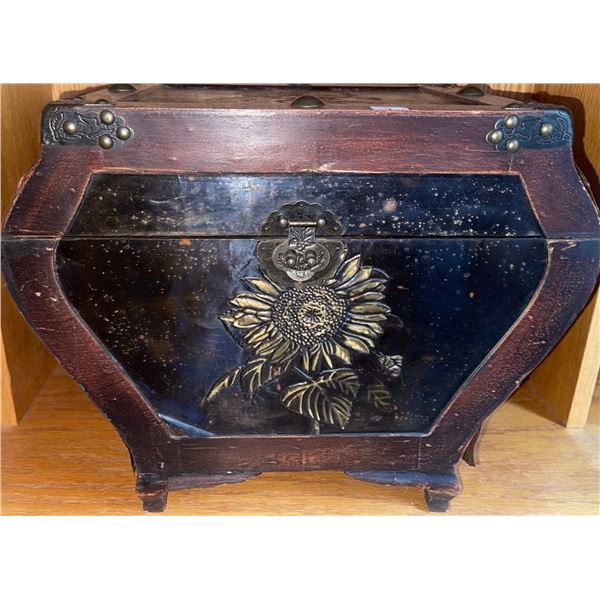 Decorative Chest 19x11x14