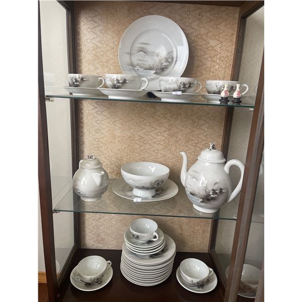 Beautiful Bone China Collection Made in Japan