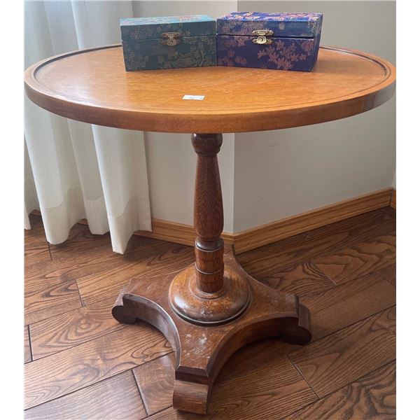 Mid Century Teak End Table 19T w/ Asain Harmony Spheres