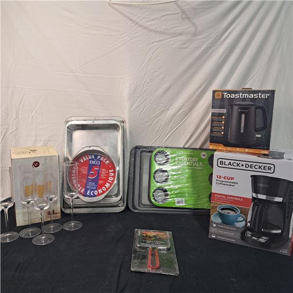 Assorted Kitchenware