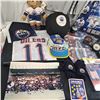 Image 2 : Assorted Sports Fan Items