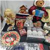Image 2 : Assorted Christmas Decor