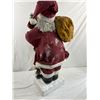 Image 4 : Santa Claus Statue