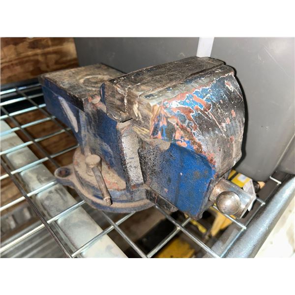 Bench Top Vise 6 inch