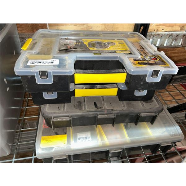 Lot of 4 trays of assorted fasteners