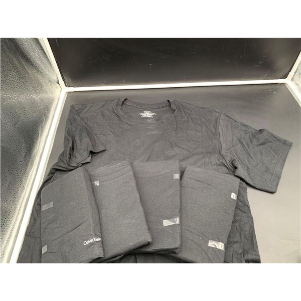 Calvin Klein Classic Fit T-Shirts (L) 5pk