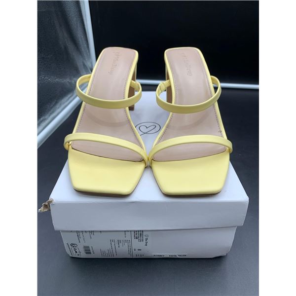 The Drop Avery Pastel Yellow (size 8) Shoe