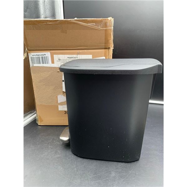 Compact Bathroom Plastic Trash Can with Foot Open step