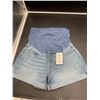 Image 1 : Signature by Levi, 3in Maternity Shorts