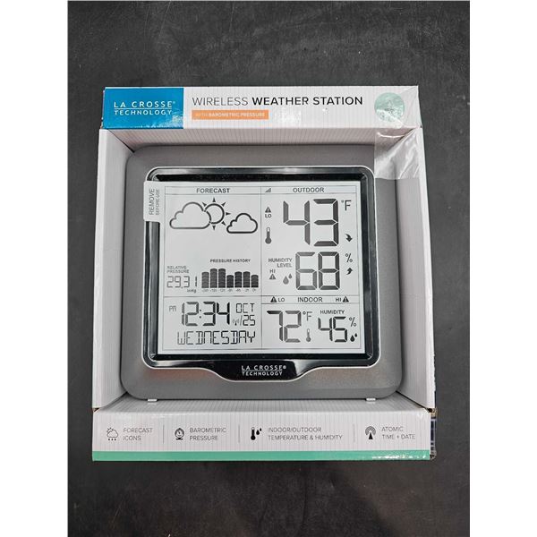 La Crosse Technology Wireless Weather with Baromaetric Pressure Indoor/Outdoor Temperature & Humidit