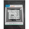 Image 1 : La Crosse Technology Wireless Weather with Baromaetric Pressure Indoor/Outdoor Temperature & Humidit