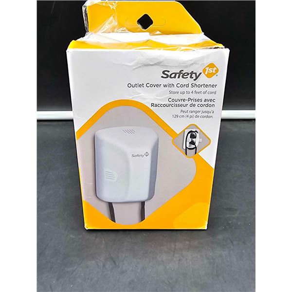Safety 1st Outlet Cover with Cord Shortener