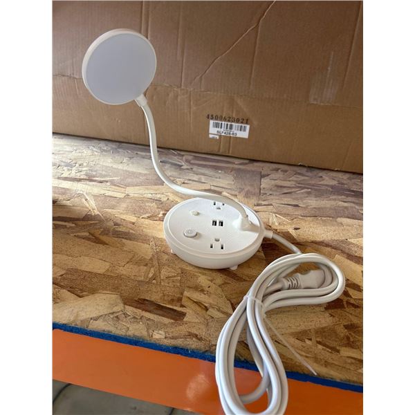 Okooi table top LED lamp with multiple USB outlets