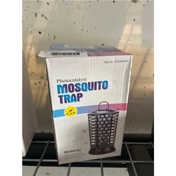 Photocatalyst mosquito trap