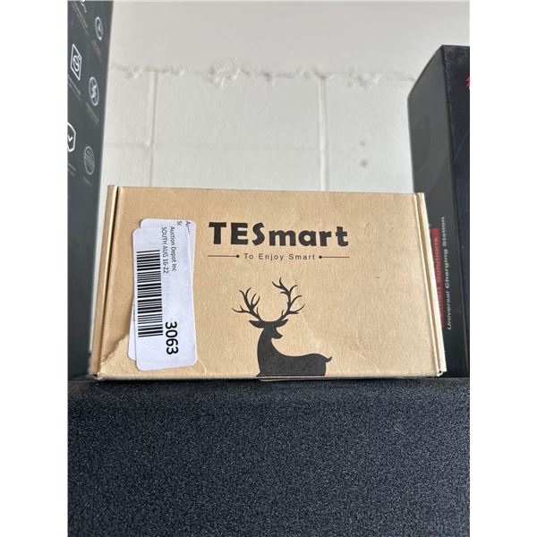 HDMI Splitter 1 in 4 Out, TESmart 4K HDMI Splitter 1 Input 4 Output Support 4K@60Hz 3D Ultra HD 1080