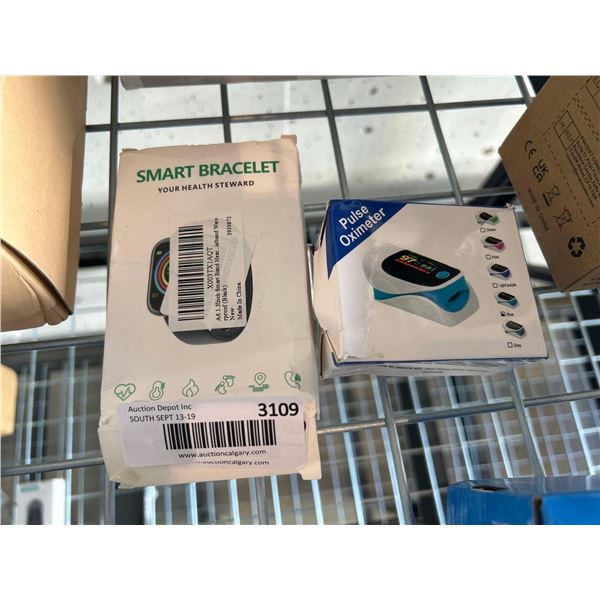 Lot of smart health monitoring bracelet and finger pulse oximeter