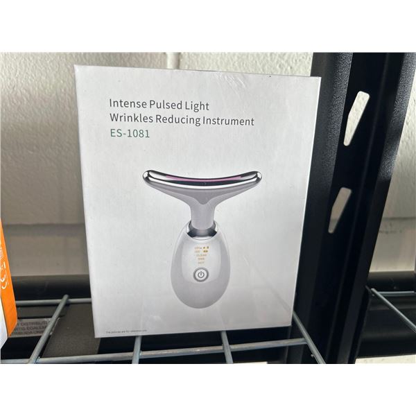 Intense pulsed light wrinkle reducing instrument