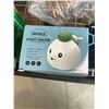 Image 1 : Whale water spraying childrens bath toy