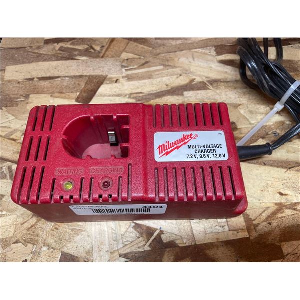 Milwaukee Multi-Voltage Charger 12v