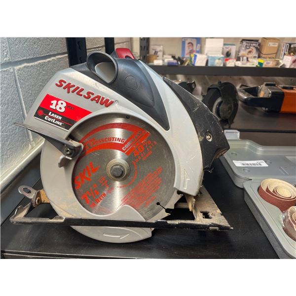 SKILSAW 5950 Laser Cutline Cordless 18 Volt 7 1/4" Circular Saw