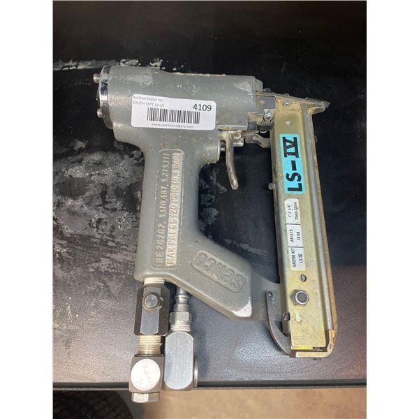 SENCO 77c3214 Pneumatic Stapler