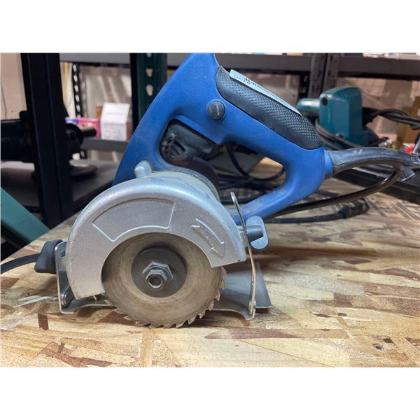 Power Fist Corded Tile Saw 120v