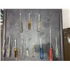 Image 3 : Lot of 22 Assorted Screw Drivers