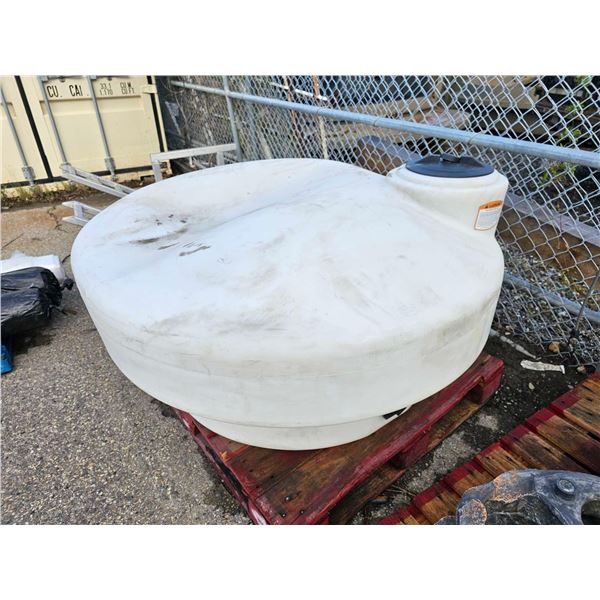 185 GALLON POLY TANK