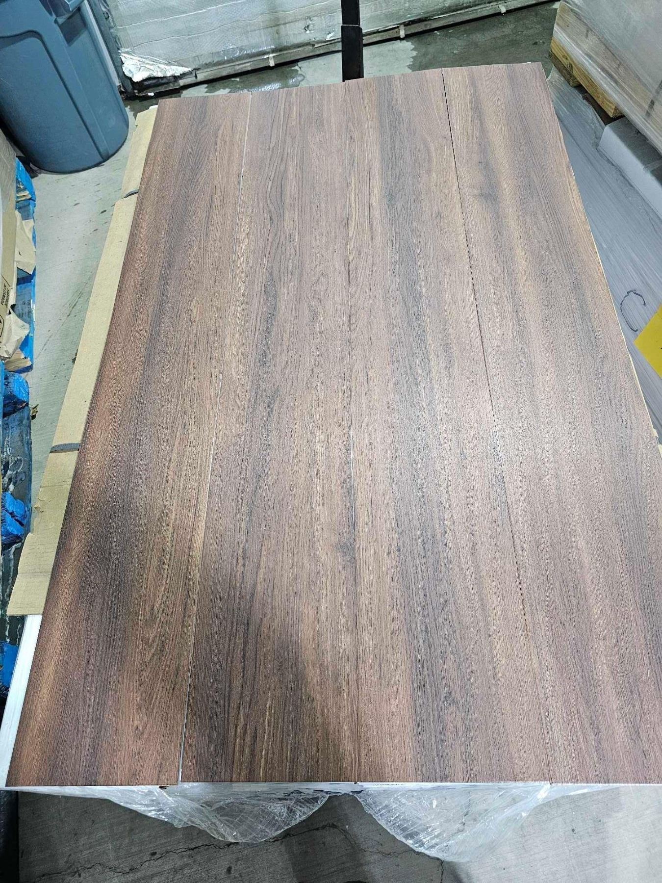 Flooring Notes Unleashed LVT Flooring - Woodland Notes Grizzly Brown - 22.86 Sq Ft ...