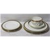 Image 1 : ROYAL DOULTON CLARENDON PLATES, 3 BREAD