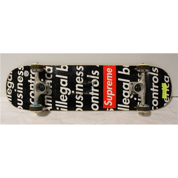 SUPREME SKATEBOARD WITH ELEMENT WHEELES